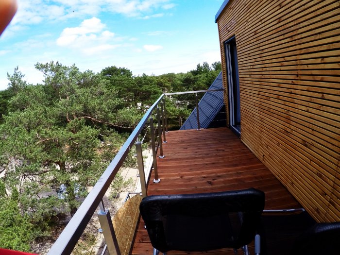 Hotel hel noclegiApartament czteroosobowy z dużym tarasem i oddzielną sypialnią