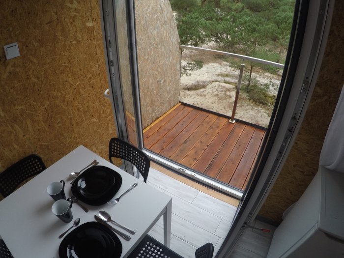 Hotel hel noclegiStudio czteroosobowe małe z balkonem.